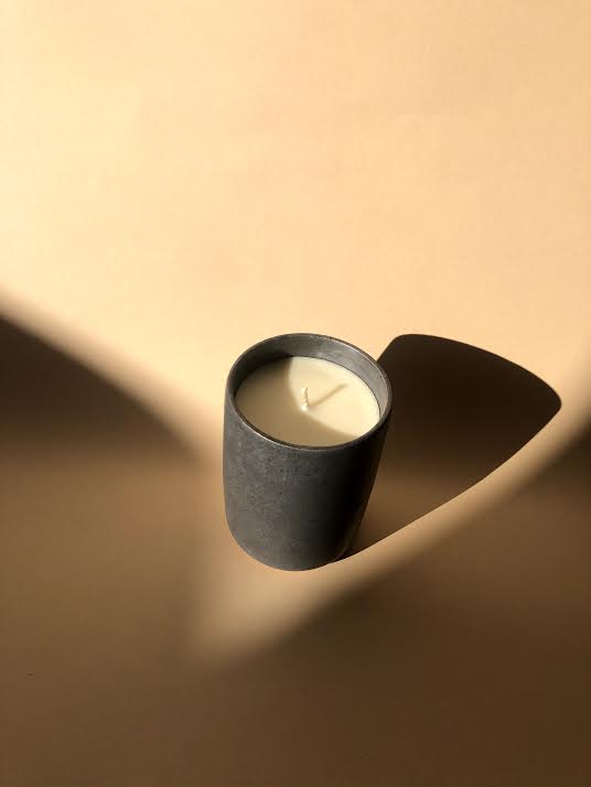 Ingrid Starnes X Fiona Mackay Hellebore candle, ceramic, charcoal