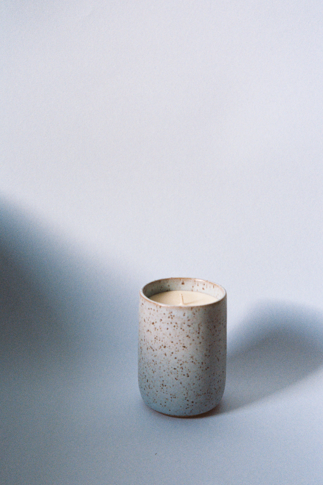 Ingrid Starnes X Fiona Mackay Arcadia candle, ceramic, washed blue